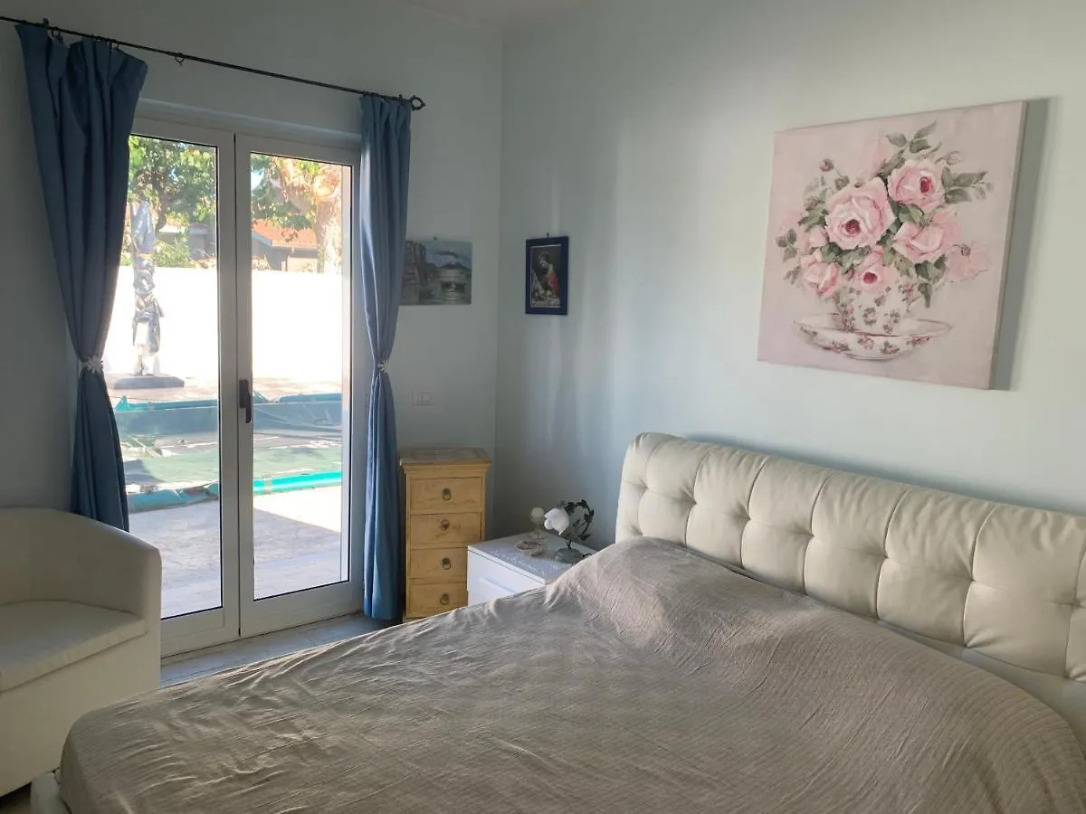 Holiday home Lux Beach Villa Con Piscina A 200M Dal Mare Fregenae Italy